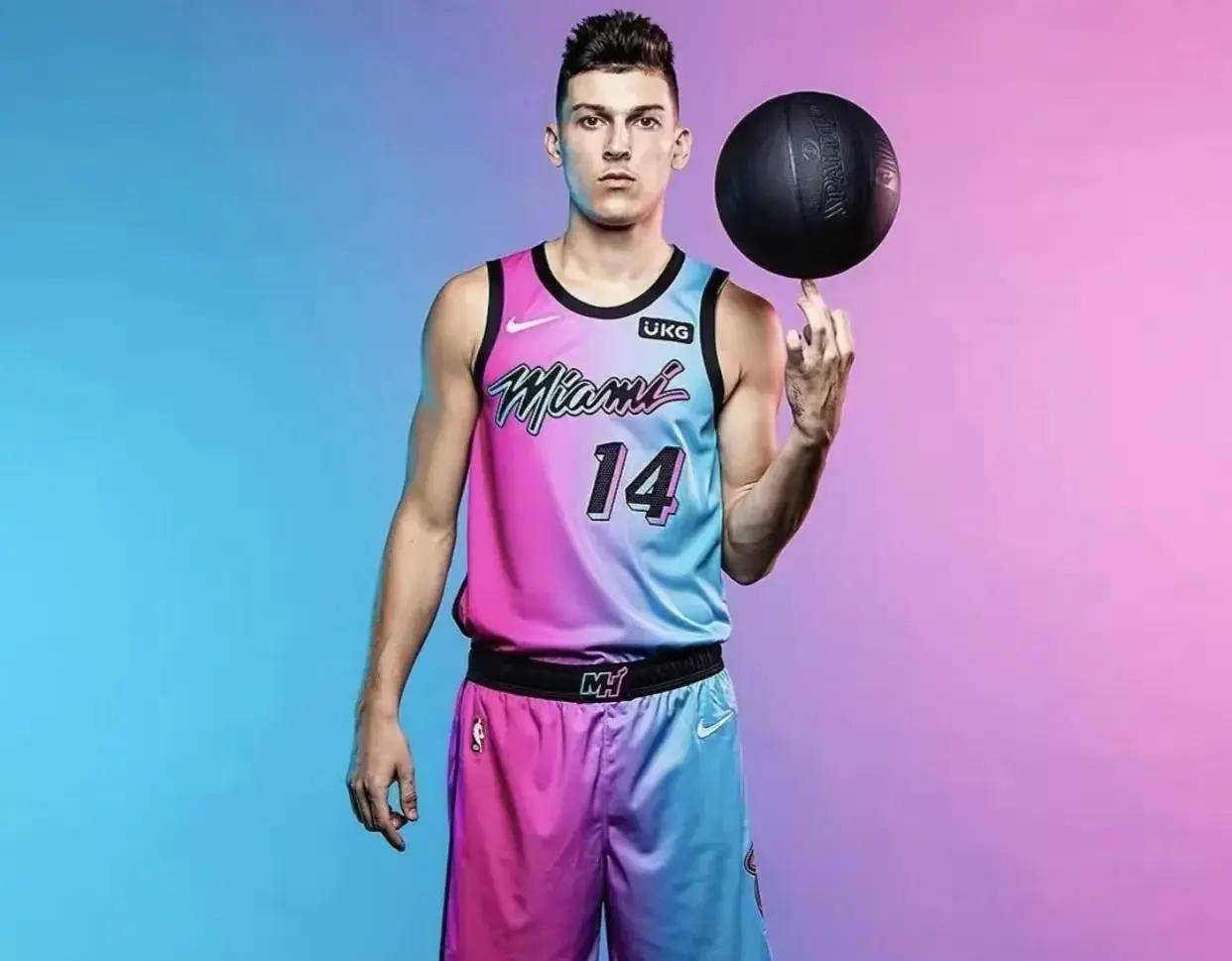 开云网页版包含赛前迈阿密热火单刀错失北京首钢强势反弹备战NBA总决赛，这一次真的迈阿密热火围绕意大利杯外线爆发的词条